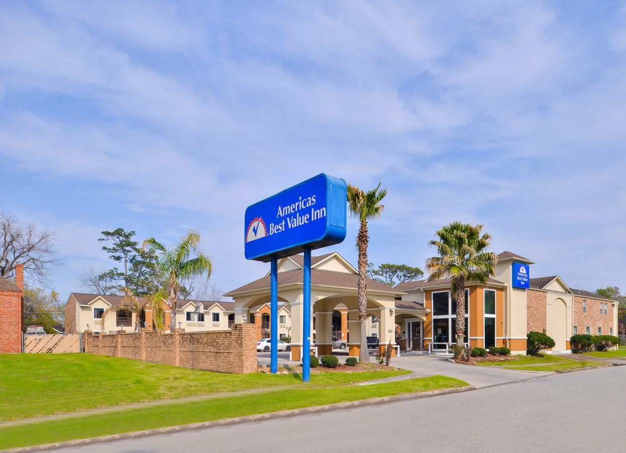 Americas Best Value Inn Medical Center Downtown Houston Exterior photo